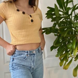 Cute sunflower yellow knit crop top